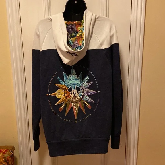 Awesome Disney Sweatshirt Blue and White. size L - Picture 1 of 8